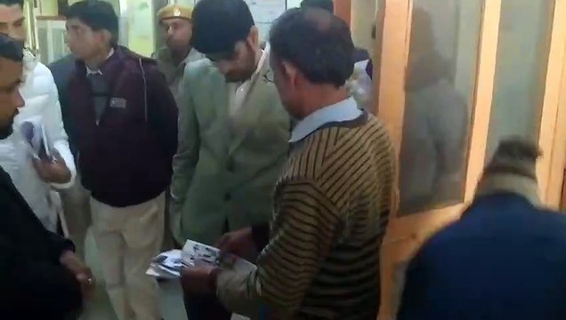 जिला कलक्टर ने बकाया प्रकरणों को समय पर निस्तारण करने के दिए निर्देश