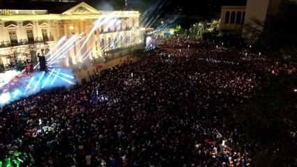 Bukele carga contra la prensa de España y las "recetas que no funcionaron" tras arrasar en El Salvador