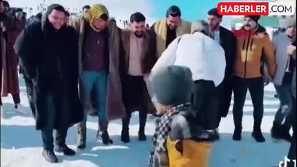 Davul çalarken kalp krizi geçirip öldü! O anlar kamerada