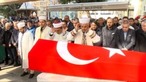 Kılavuz kaptan Oğuz Kök son yolculuğuna uğurlandı