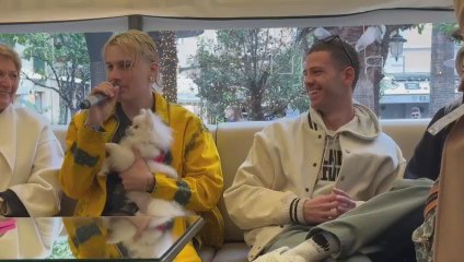 Sanremo 2024, Il Tre e la mascotte: Riri star al Festival - Video