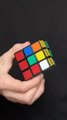 Comment resoudre un rubiks cube par magie