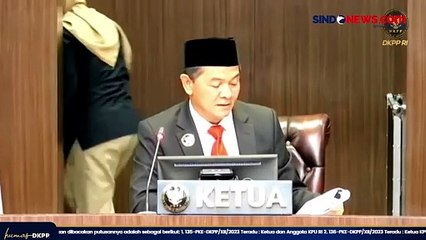 Скачать видео: DKPP Vonis Ketua KPU Hasyim Asy'ari Langgar Kode Etik Terkait Gibran Rakabuming