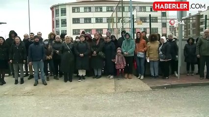 Kavga sonrası 6 öğretmenin başka okullara tayin edilmesi velilerin tepkisine neden oldu