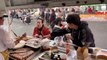 Selling Palembang Pempek Typical Indonesian Snacks in China, Using Food Trucks, Buyers Until They Queue