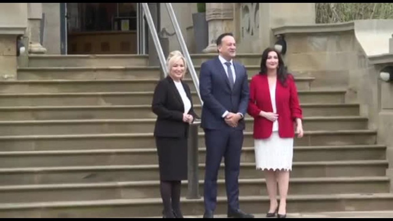 Sunak e Varadkar a Belfast dopo ripresa governo in Irlanda del Nord