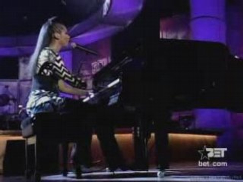 Alicia keys . never love a man