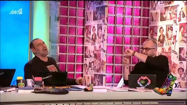 Ράδιο Αρβύλα: Αντώνης Κανάκης: «Τα φιλιά μου στην οικογένειά μου. Είμαστε όλοι άρρωστοι»