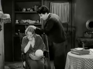 Charlie Chaplin - Avant le match  de boxe