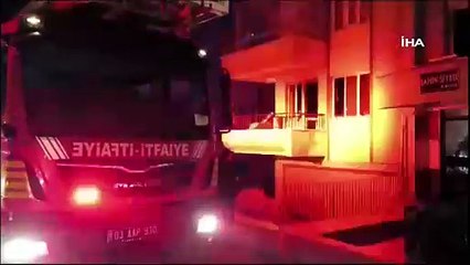 Apartmanda çıkan yangında 10 kişi dumandan etkilenerek hastanelik oldu