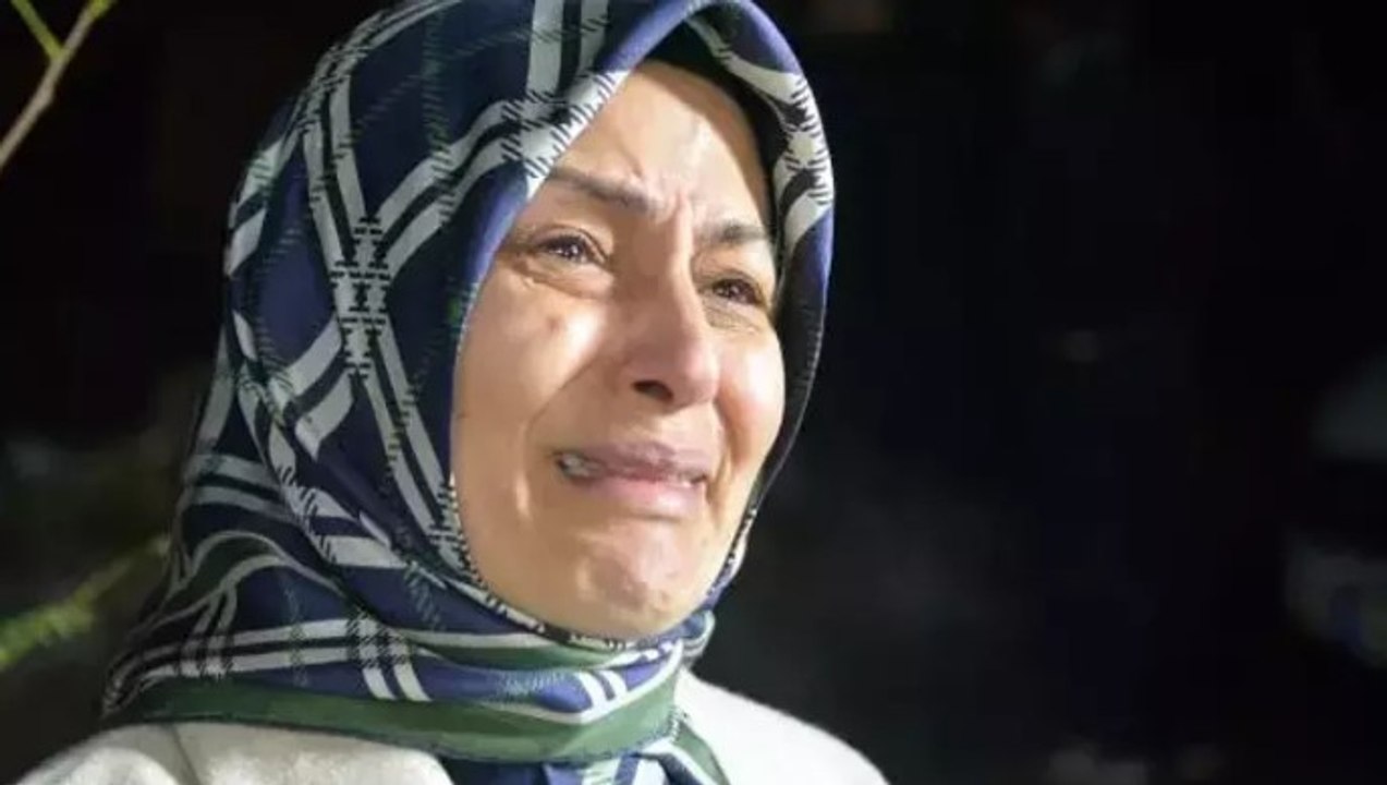 Depremde 3 yakınını kaybeden anne: Çocuklarımın ölümüne sebep olanların bulunmasını istiyorum