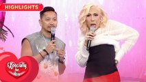 Vice Ganda notices Jhong scratching himself while hosting | Expecially For You