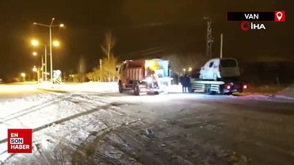 Van'da 264 yerleşim yerinin yolu ulaşıma kapandı