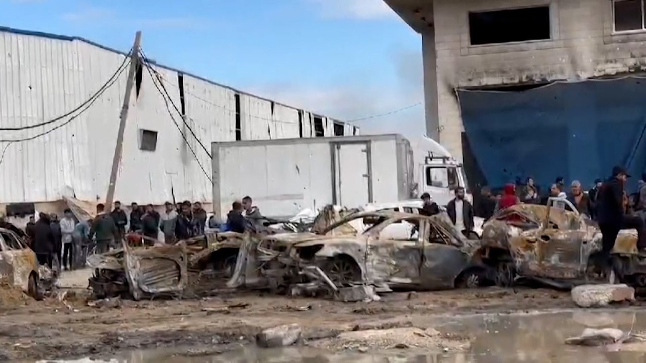جيش الاحتلال الإسرائيلي يمنع دخول المواد الغذائية إلى مدينة غزة
