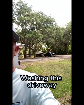 Pressure Washing a DIRTY Concrete Driveway in Palmetto Florida | Timelapse