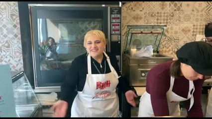 Sanremo, BigMama in rosticceria: amo cucinare, il mio piano A