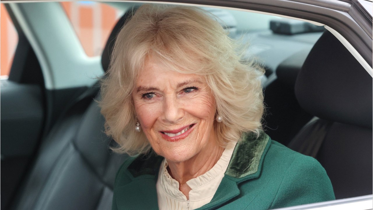 King Charles: Royal insider claims Queen Camilla knew about his diagnosis when she opened a cancer centre