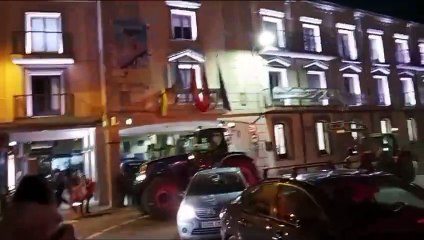 Noche tractores Aranda