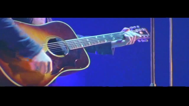 RAPHAEL — “Chanson pour Patrick Dewaere” ● RAPHAEL LIVE - RÉSISTANCE À LA NUIT | ZÉNITH DE PARIS LE 20 JUIN 2006 | (DVD1)