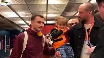 Kerem Aktürkoğlu'ndan minik taraftara: "Sen de mi beni sevmeyenlerdensin!"