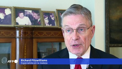 Carlos III aparece sonriente tras anuncio de su cáncer