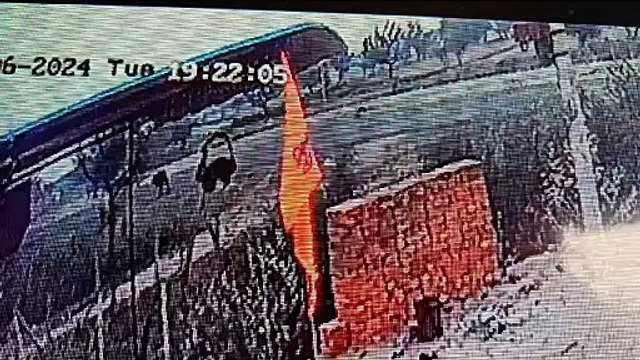 शादी के घर में शोक: सडक़ हादसे में दुल्हन की मौत, दूल्हा गंभीर घायल