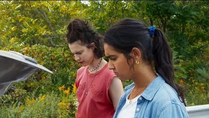 Drive-Away Dolls Trailer OV