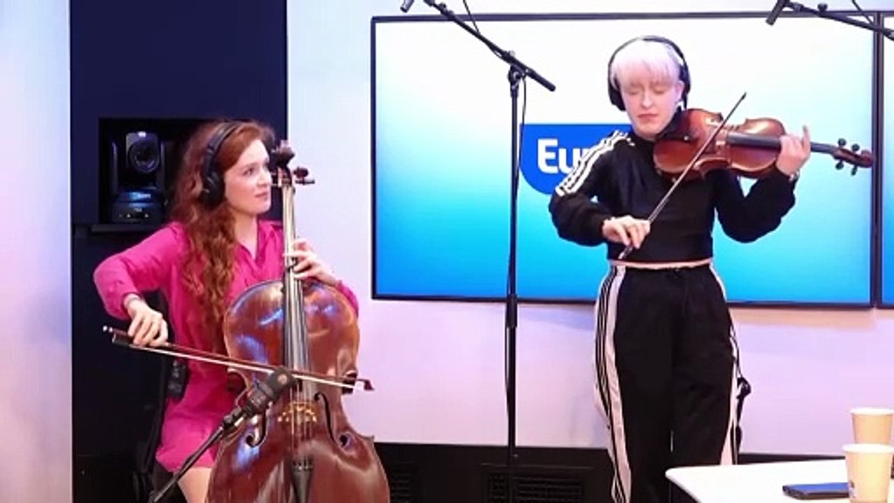 «Hallelujah» de Leonard Cohen : le live de Camille et Julie Berthollet dans Culture médias