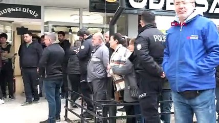 Uyudu sanılan berber, dükkanının önünde ölü bulundu