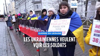 Ukraine : les Ukrainiennes veulent voir les soldats