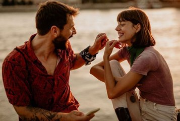 Finances et romance : un sondage dévoile la place de l’argent dans la séduction, côté masculin et féminin