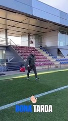 ¿Qué es el 'pelo-pollo' de Marc Guiu? Descubre su peculiar estilo 🐥