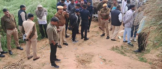 24 साल की विवाहिता बोरवेल में गिरी... निकालने के प्रयास शुरू, प्रशासन मौके पर