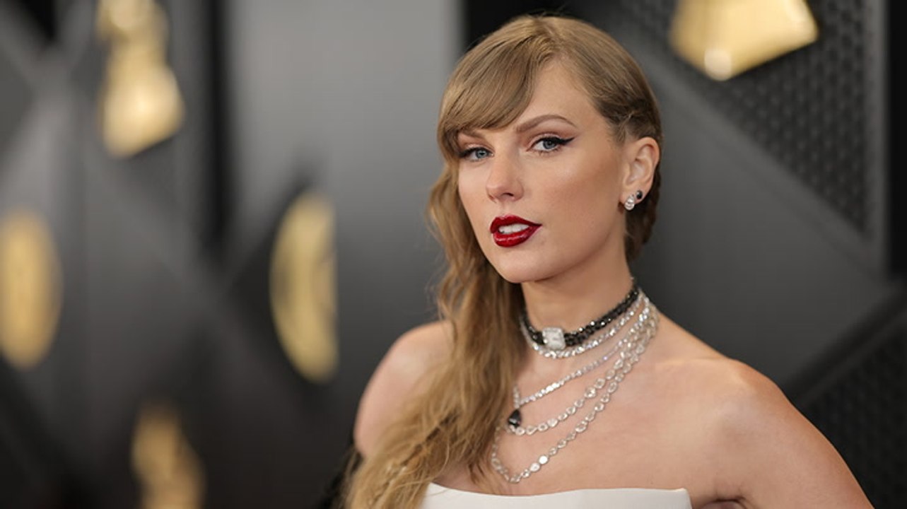 Taylor Swift threatens college student with legal action after tracking her private jet