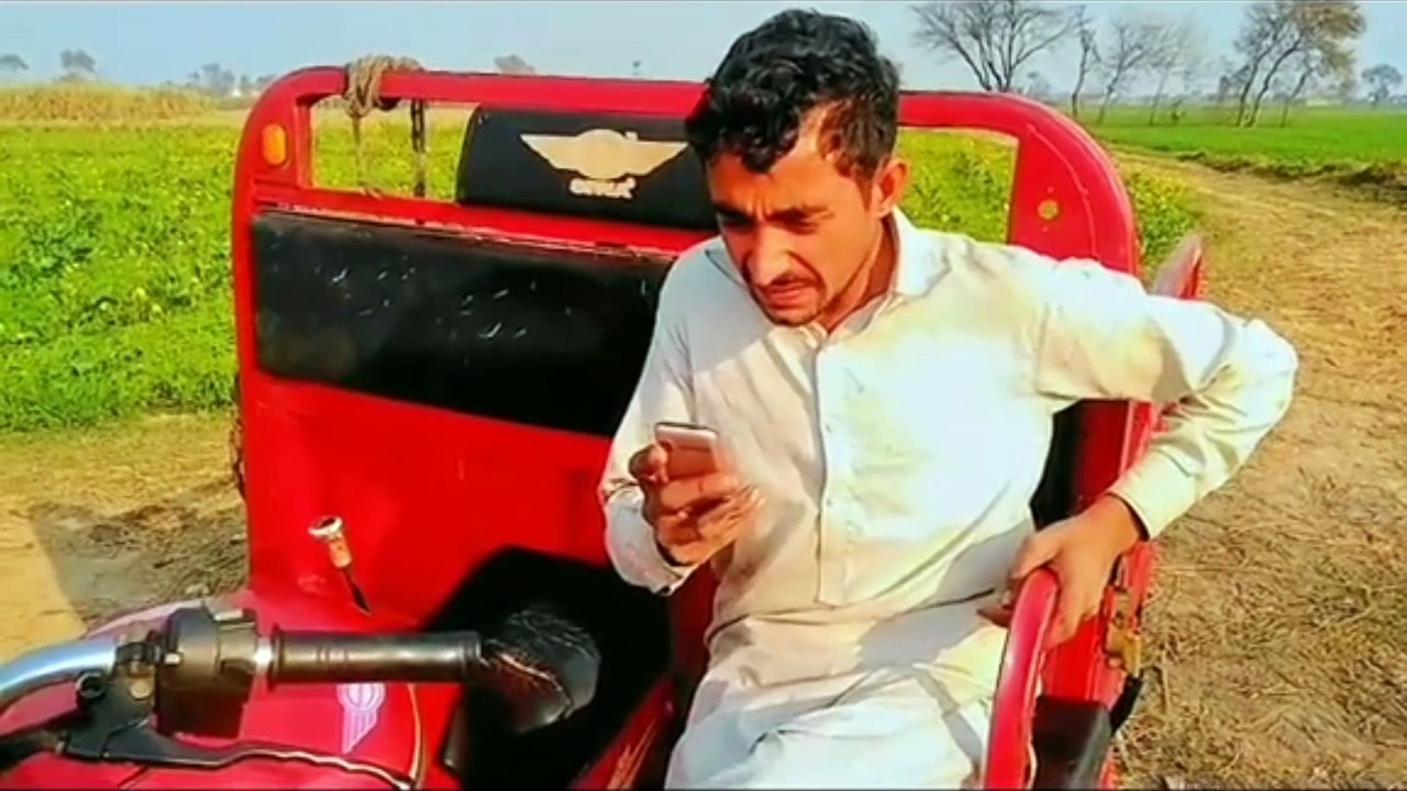 funny video(Kuchh zyada hi lambi chhod di  )
