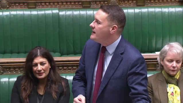 Refugees going back to Ukraine and people pulling own teeth out amid NHS shortages, minister says