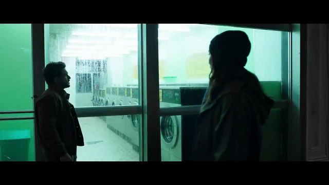 Bande-annonce Les Eternels. Noté 47%, ce film Marvel s'est tellement fait détruire qu'un acteur voit aujourd'hui un psy : J'avais un traumatisme...