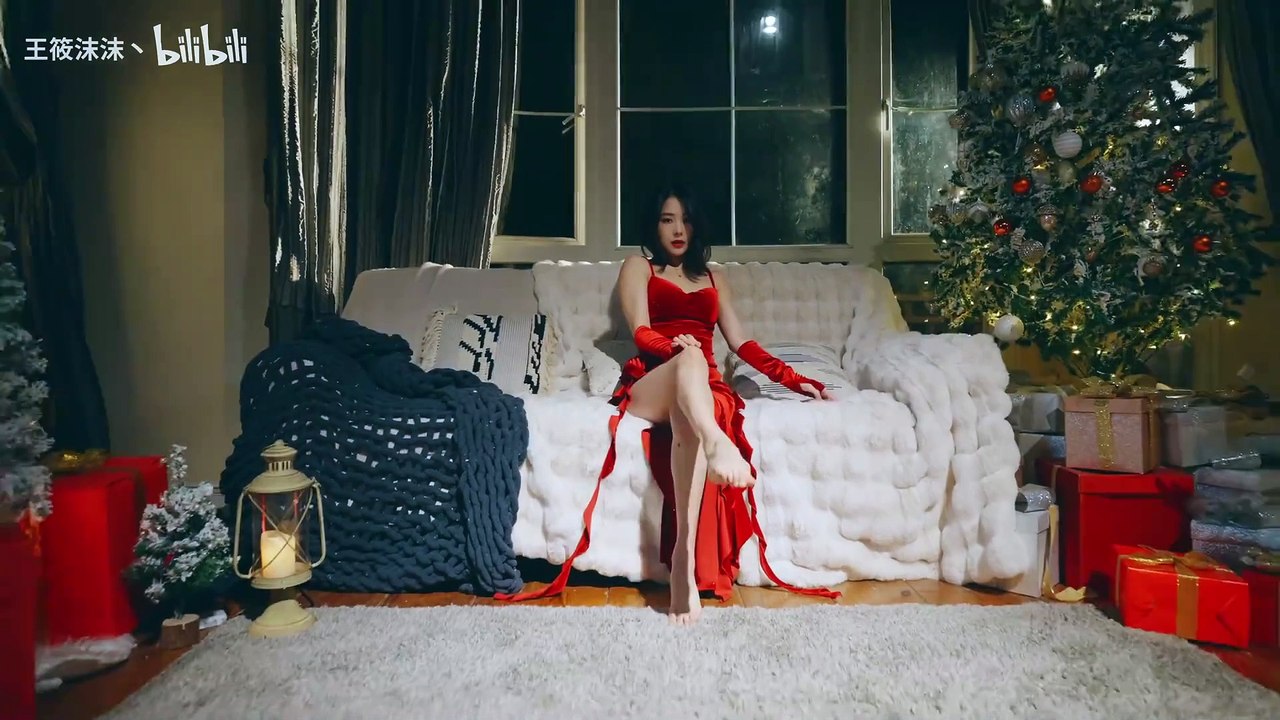 如此唯美纯欲的圣诞舞蹈还不快领取～