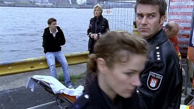 Notruf Hafenkante S01E12-Boje unter Verdacht