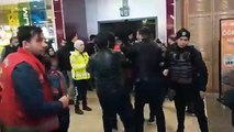 Özak işçileri İstanbul'da gözaltına alındı