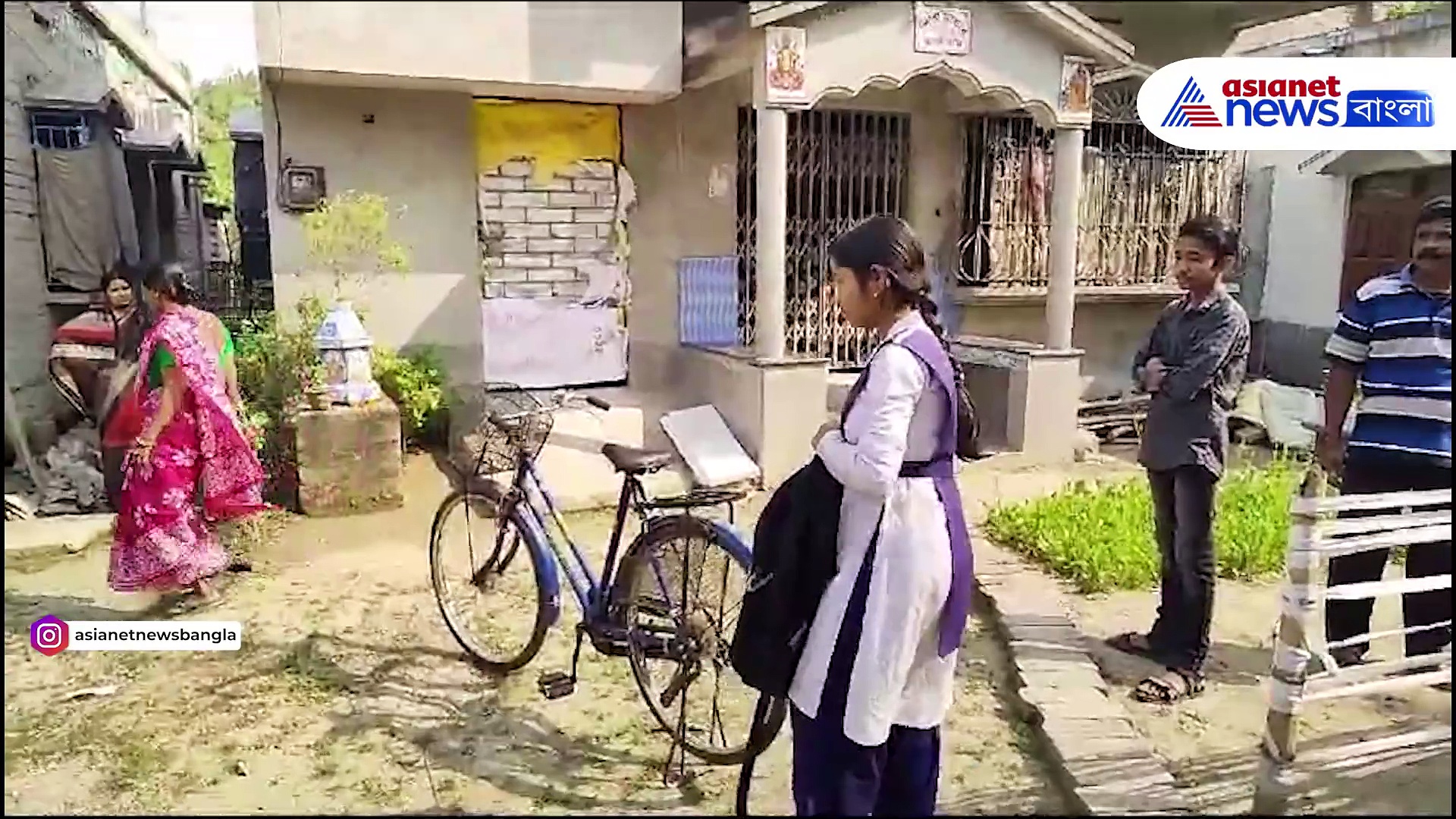 Madhyamik Exam 2024: পারিবারিক অশান্তির জেরে বিদ্যুৎ সংযোগ বিছিন্ন! বিপাকে মাধ্যমিক পরীক্ষার্থী