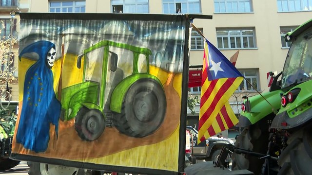 La segunda jornada de protestas agrícolas provoca cortes en numerosas carreteras