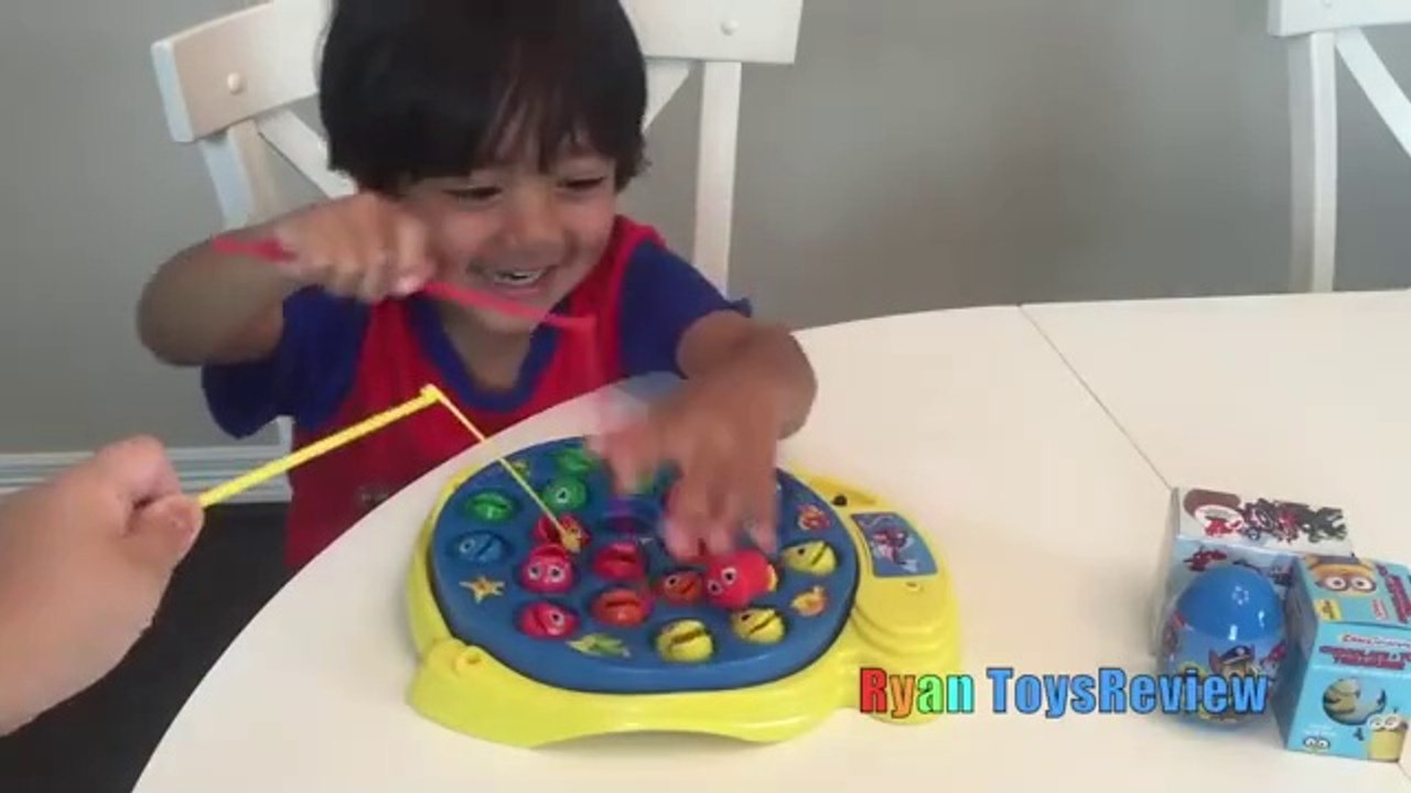 LET_S_GO_FISHING_GAME_with_Surprise_Eggs_Opening_and_Learn_Colors(360p)