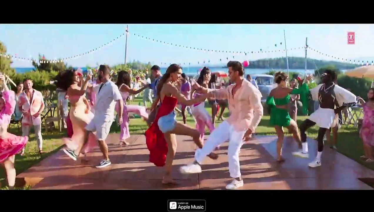 FIGHTER_ Bekaar Dil (Song) Hrithik Roshan, Deepika, Vishal-Sheykhar, Vishal M, Shilpa, Bosco-Caesar