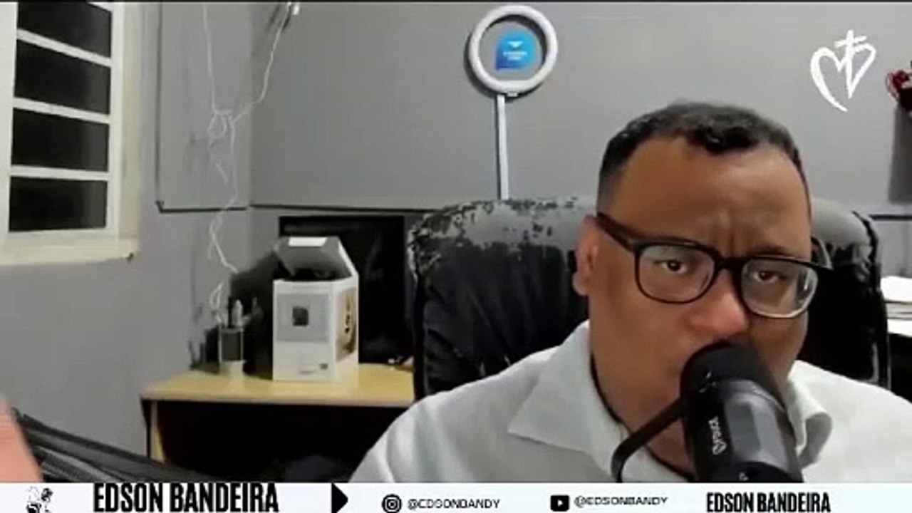 Deus e contigo