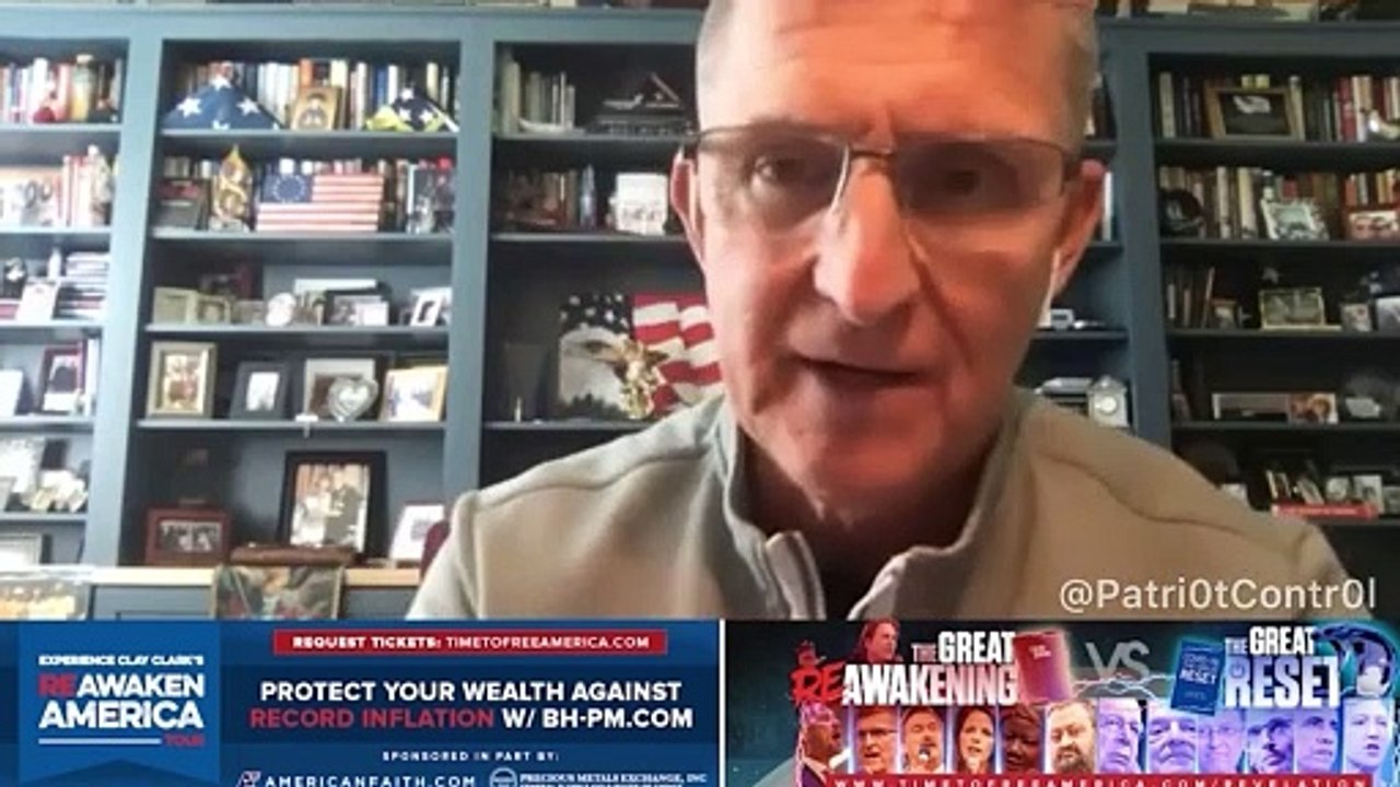 Le général Flynn remet en question la version officielle du 11 septembre  « Que s'est-il passé dans le bâtiment numéro 7 ?   Il dit que nous devons remettre en question tout ce qu’on nous a dit, y compris sur les assassinats des Kennedy et dautr