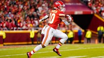 Chiefs Offense Reinvents Itself Ahead of Crucial Playoff Matches