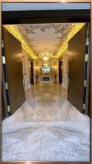 غازي الذيابي يستعرض غرفة تم بناءها خلال 12يوماً فقط بقيمة ضخمة