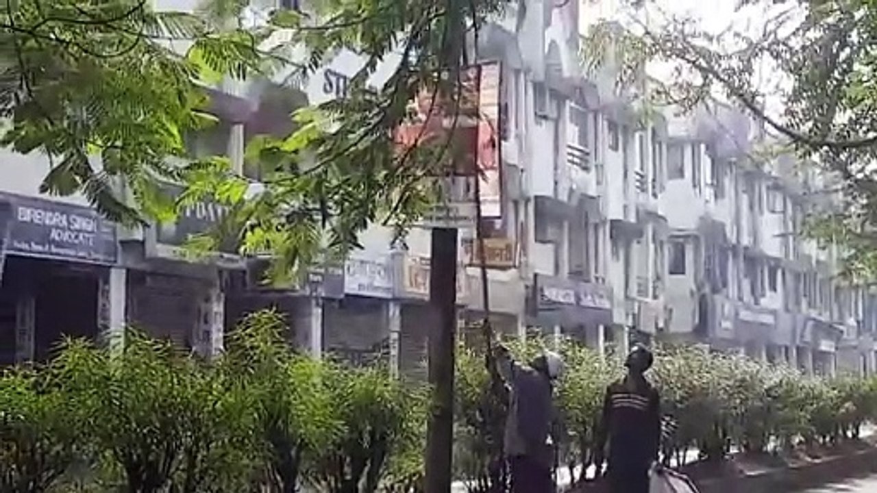 चार करोड़ रुपए में 20 हजार एलइडी खरीदी को सात माह नहीं हुए, 40 लाख रुपए मेंटेनेंस का काम निकाल दिया