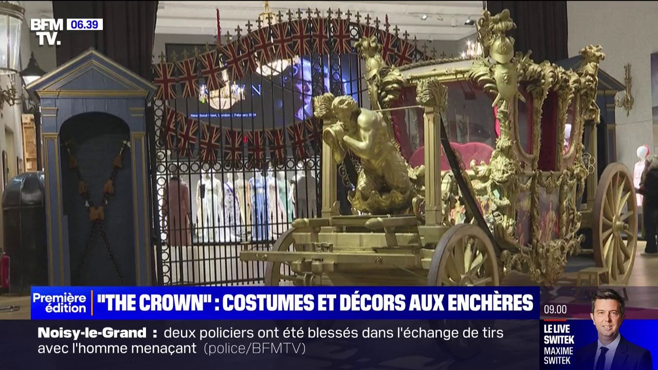 "The Crown": des costumes, accessoires et décors de la série vendus aux enchères, les prix se sont envolés